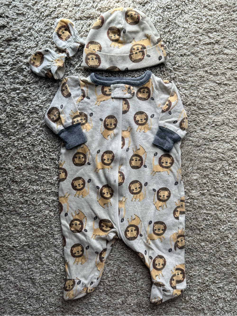 Gerber Organic Cotton Lion Footed Zip Sleeper Hat & Mittens Set Newborn
